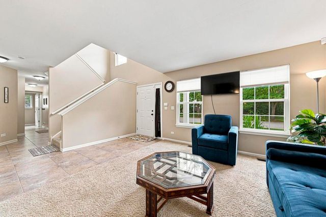 25727 W Woodland Drive, Round Lake, IL 60073