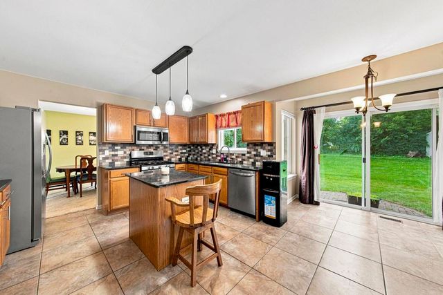 25727 W Woodland Drive, Round Lake, IL 60073