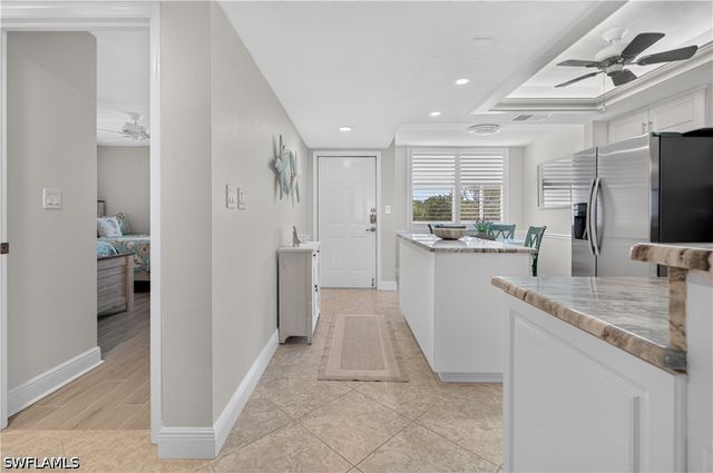 270 Naples Cove DR 3403, Naples, FL 34110