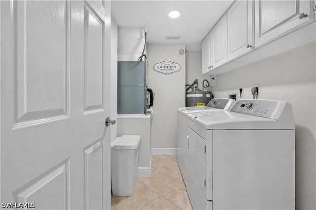 270 Naples Cove DR 3403, Naples, FL 34110