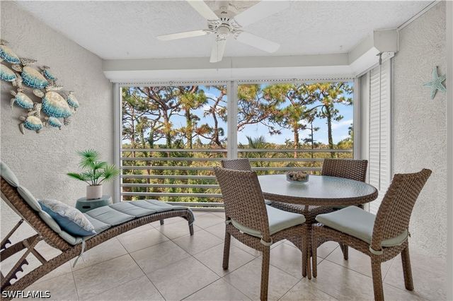 270 Naples Cove DR 3403, Naples, FL 34110