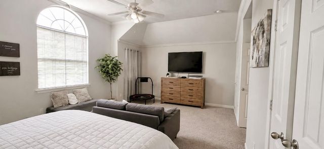 42 E Burberry Circle, The Woodlands, TX 77384