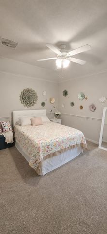 42 E Burberry Circle, The Woodlands, TX 77384