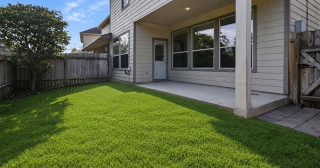 42 E Burberry Circle, The Woodlands, TX 77384