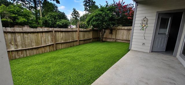 42 E Burberry Circle, The Woodlands, TX 77384