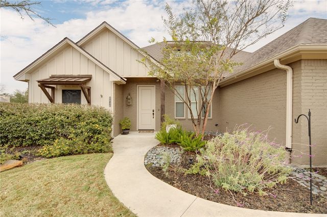 8848 Green Branch Loop, Bryan, TX 77808