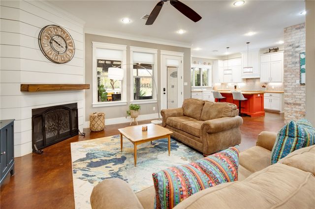 8848 Green Branch Loop, Bryan, TX 77808