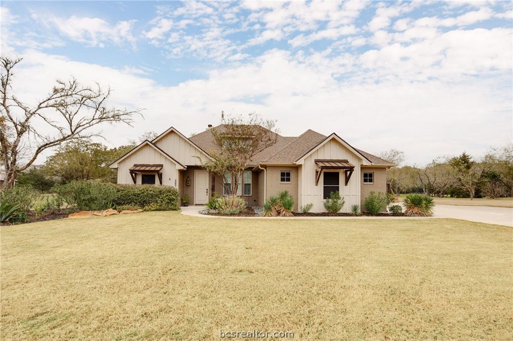 8848 Green Branch Loop, Bryan, TX 77808