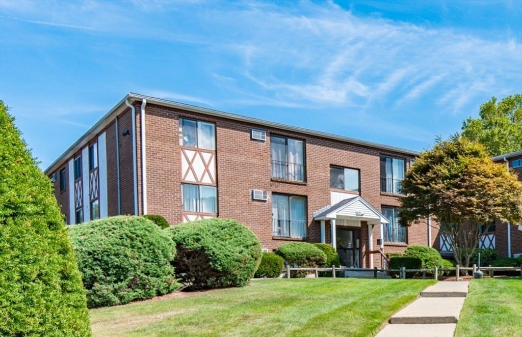 127 King St. 127-106, Franklin, MA 02038