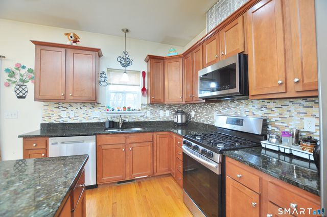 19 Lexie Lane 19, South Windsor, CT 06074