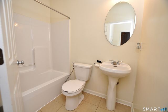 19 Lexie Lane 19, South Windsor, CT 06074