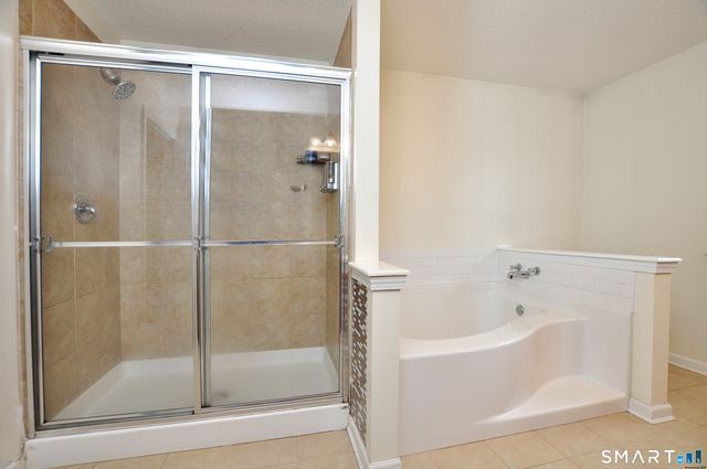 19 Lexie Lane 19, South Windsor, CT 06074