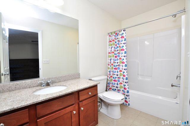 19 Lexie Lane 19, South Windsor, CT 06074