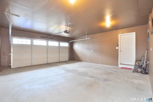 19 Lexie Lane 19, South Windsor, CT 06074