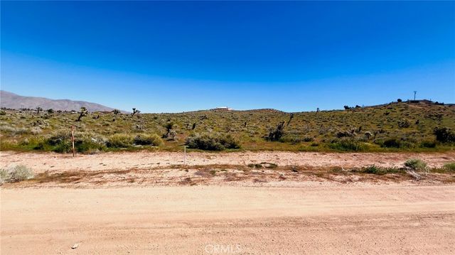 10177 Cerra Vista Street, Apple Valley, CA 92308