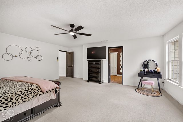 797 Hickory Pine Drive, Whiteland, IN 46184