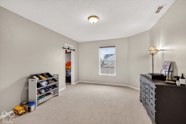 797 Hickory Pine Drive, Whiteland, IN 46184