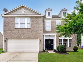 797 Hickory Pine Drive, Whiteland, IN 46184