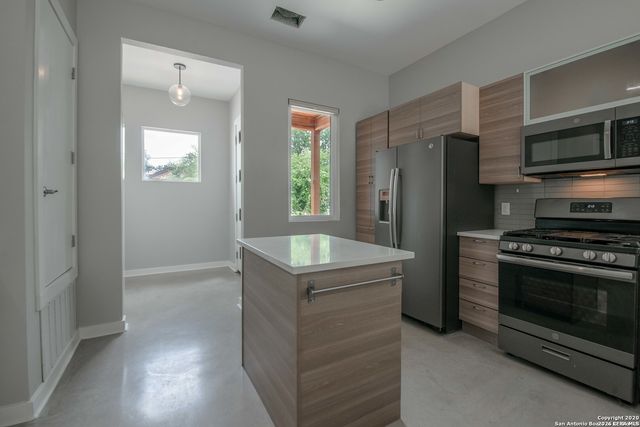 817 Potomac, San Antonio, TX 78202