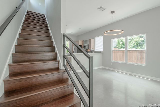 817 Potomac, San Antonio, TX 78202