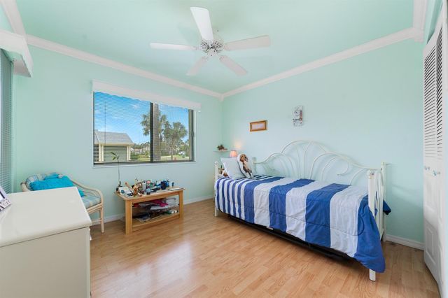 1533 SE Crayrich Court, Port St. Lucie, FL 34952