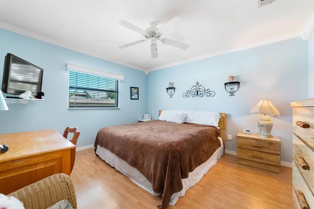 1533 SE Crayrich Court, Port St. Lucie, FL 34952