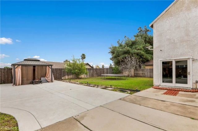 877 N Quince Avenue, Rialto, CA 92376