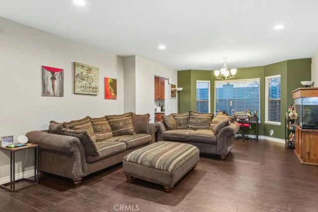 877 N Quince Avenue, Rialto, CA 92376