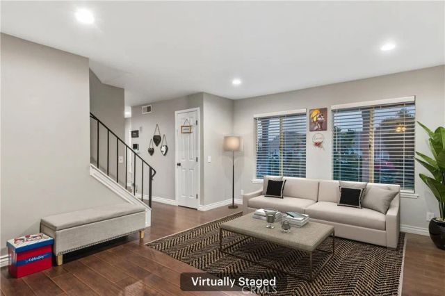 877 N Quince Avenue, Rialto, CA 92376