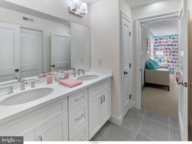 THE DELCHESTER MILLSTONE CIR, West Chester, PA 19380
