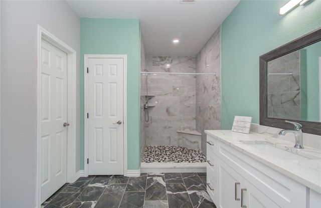898 Road 3556, Cleveland, TX 77327
