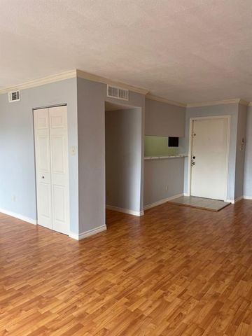 2820 S Bartell Drive 24, Houston, TX 77054