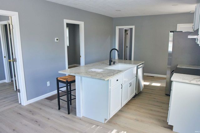 970 2nd Avenue, Jasper, IN 47546