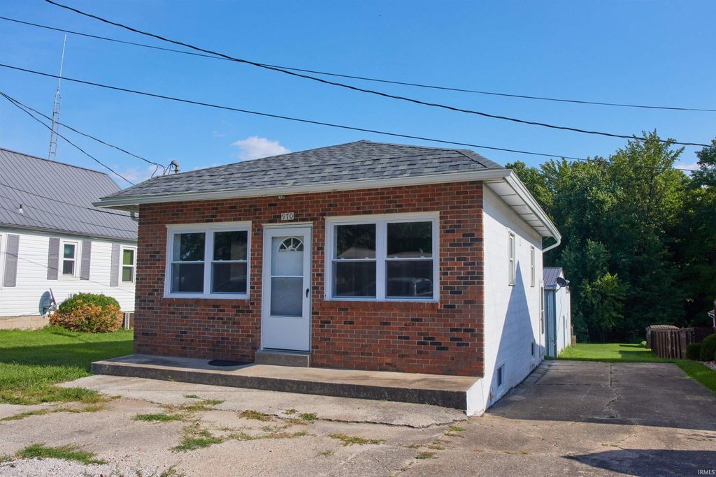 970 2nd Avenue, Jasper, IN 47546