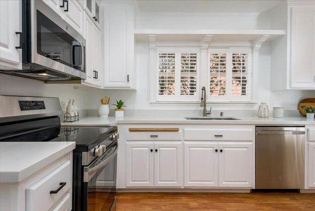 3031 Flores Street, San Mateo, CA 94403