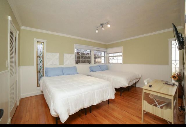 5543 N 7th Street, Fresno, CA 93710