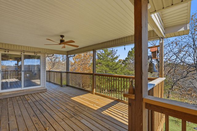 1734 Yoachum Drive, Nixa, MO 65714