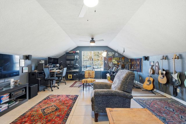 1734 Yoachum Drive, Nixa, MO 65714