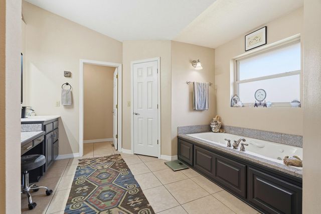 1734 Yoachum Drive, Nixa, MO 65714