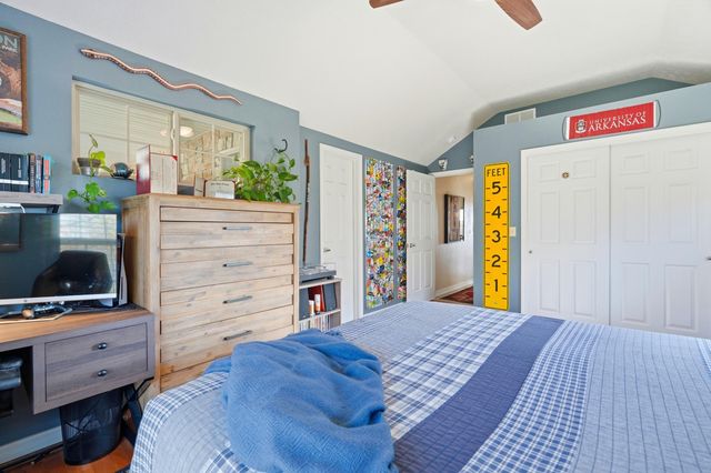 1734 Yoachum Drive, Nixa, MO 65714