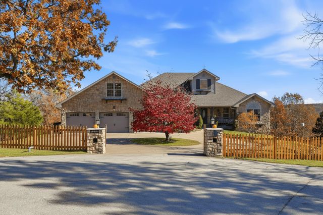 1734 Yoachum Drive, Nixa, MO 65714