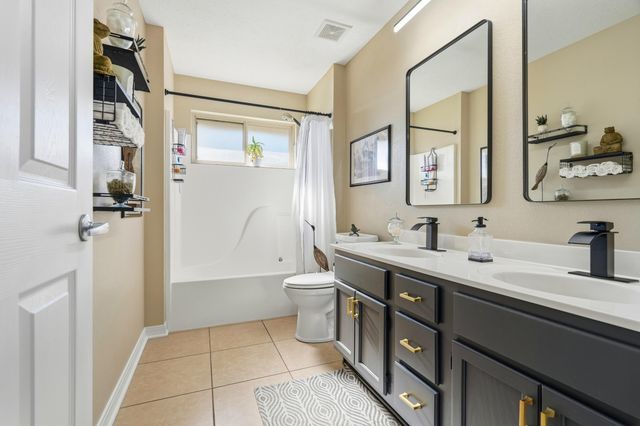 1734 Yoachum Drive, Nixa, MO 65714