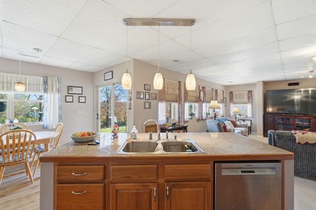 1734 Yoachum Drive, Nixa, MO 65714