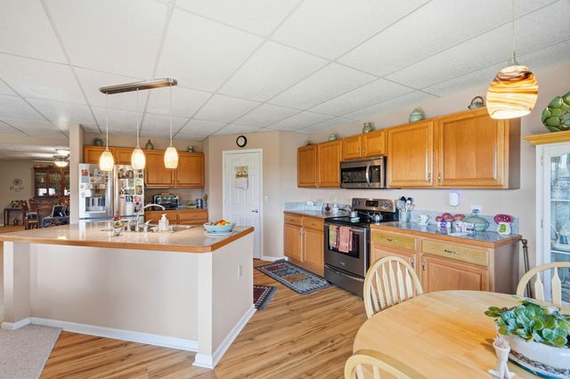 1734 Yoachum Drive, Nixa, MO 65714