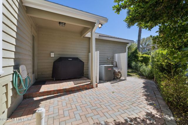 22 WALKERS RIDGE Drive, Ponte Vedra Beach, FL 32082