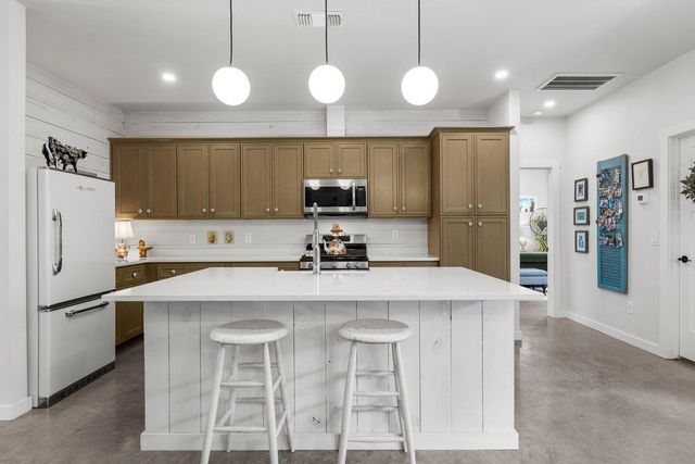 54 Acacia DR, Wimberley, TX 78676
