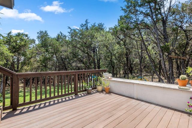 54 Acacia DR, Wimberley, TX 78676