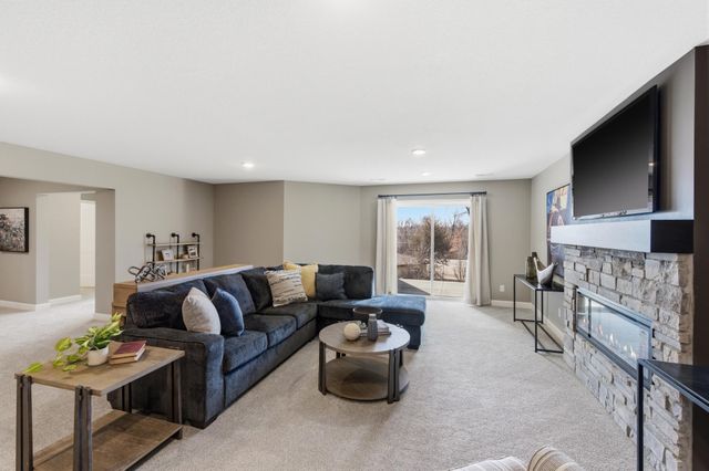 916 Kepler Avenue NE, Hanover, MN 55341