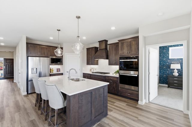 916 Kepler Avenue NE, Hanover, MN 55341