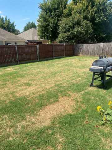 1324 Sierra Blanca Drive, Fort Worth, TX 76028